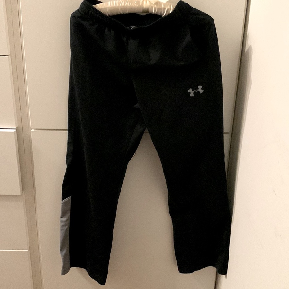Boys Under armor sweatpants